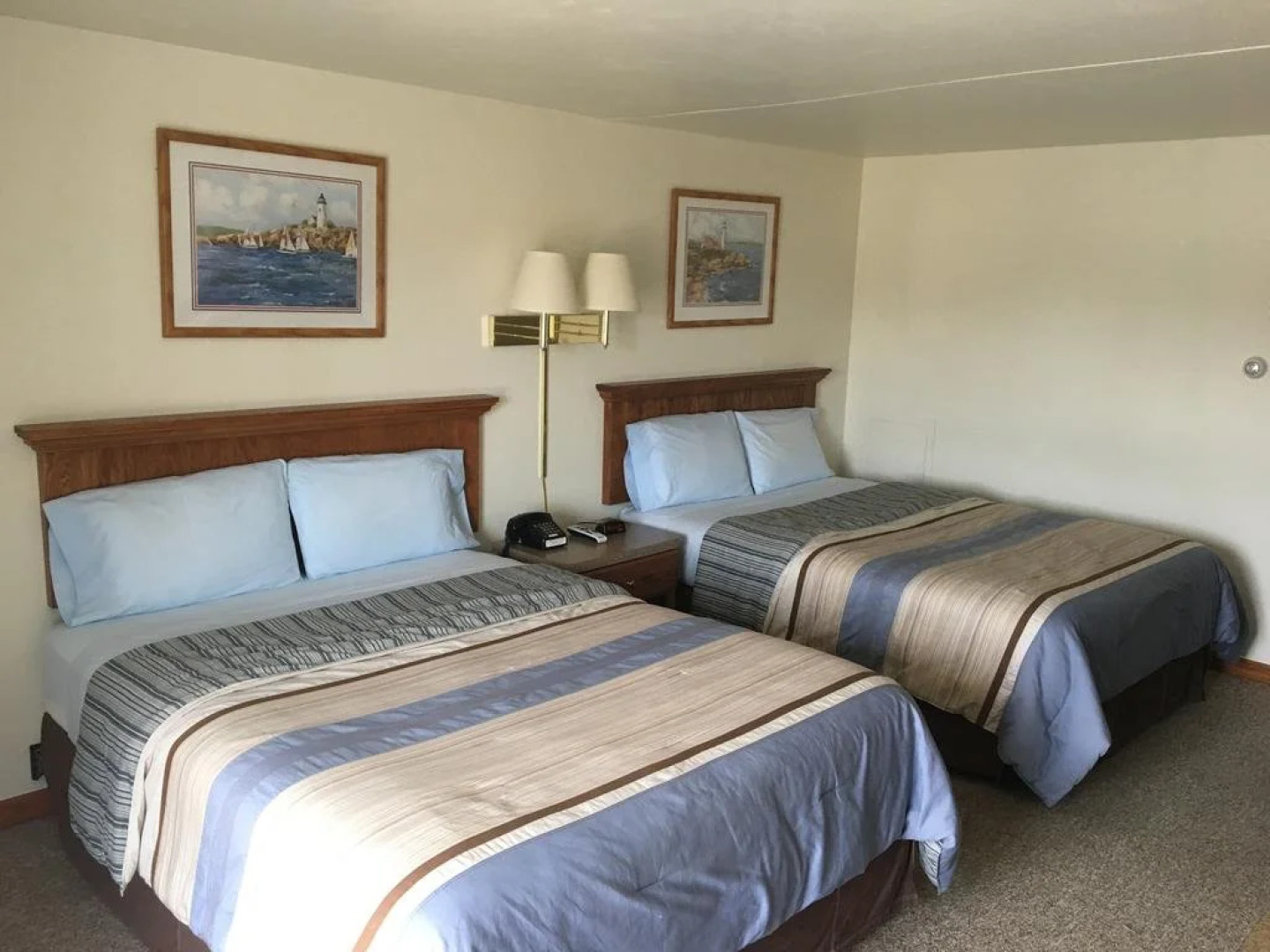 Coho Motel and Suites