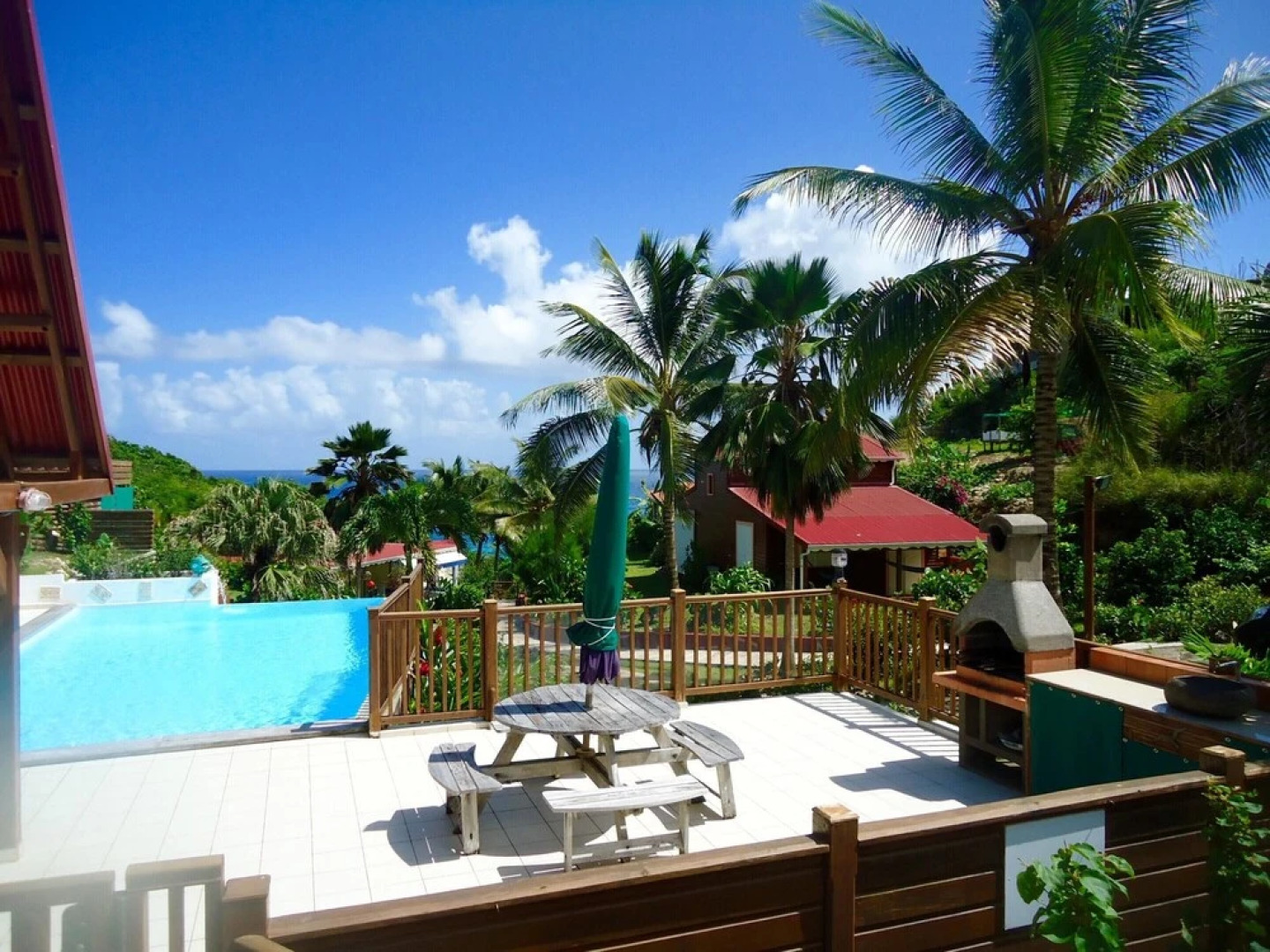 Bungalow With one Bedroom in Le Moule, With Wonderful sea View, Pool A