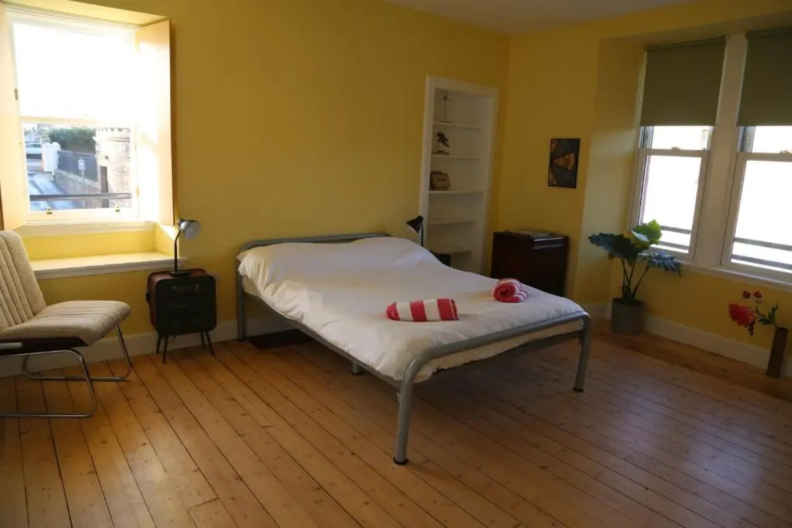 The Dolphin Inn Hostel