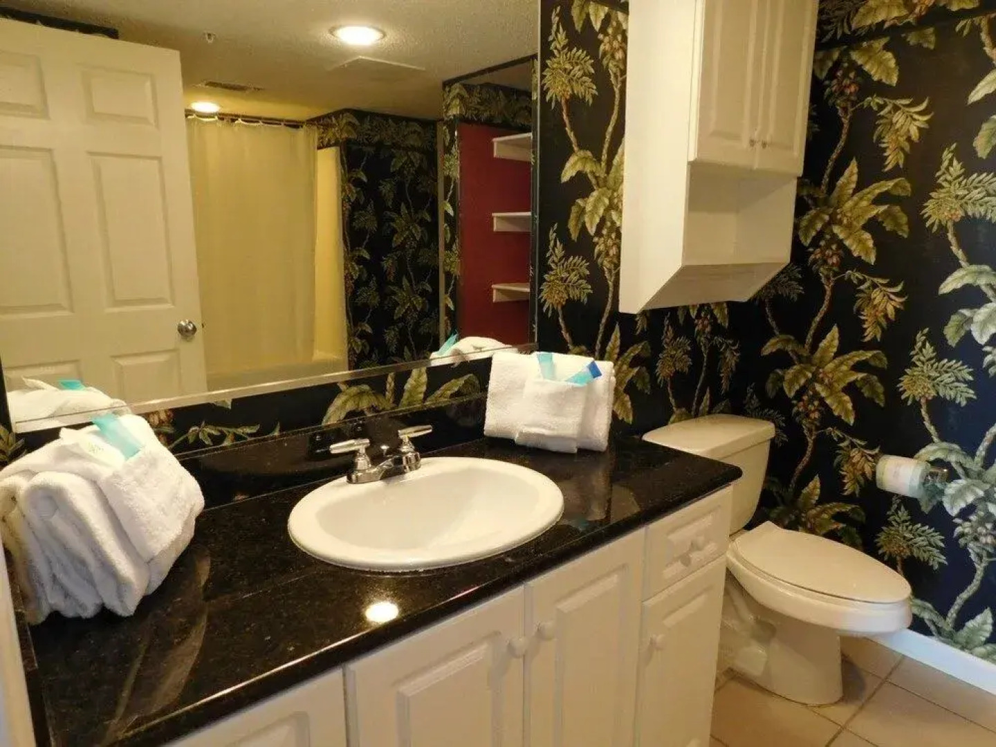 Yacht Club Villas 2 903