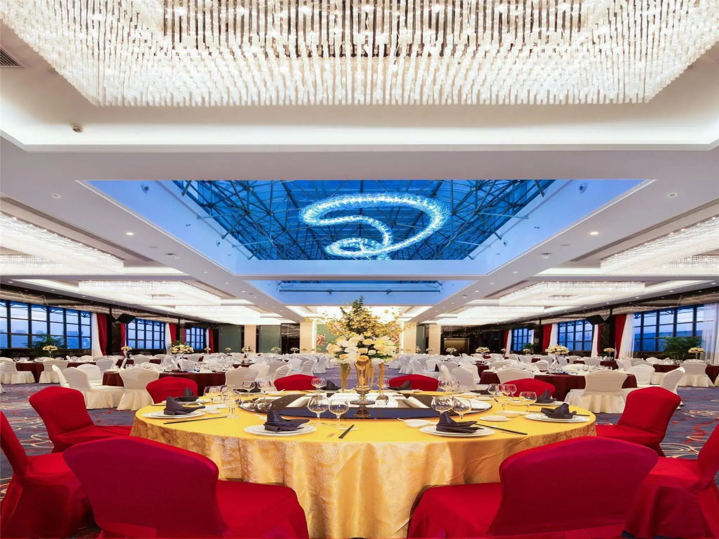 Yiwu Zhonglian Kaixin Hotel