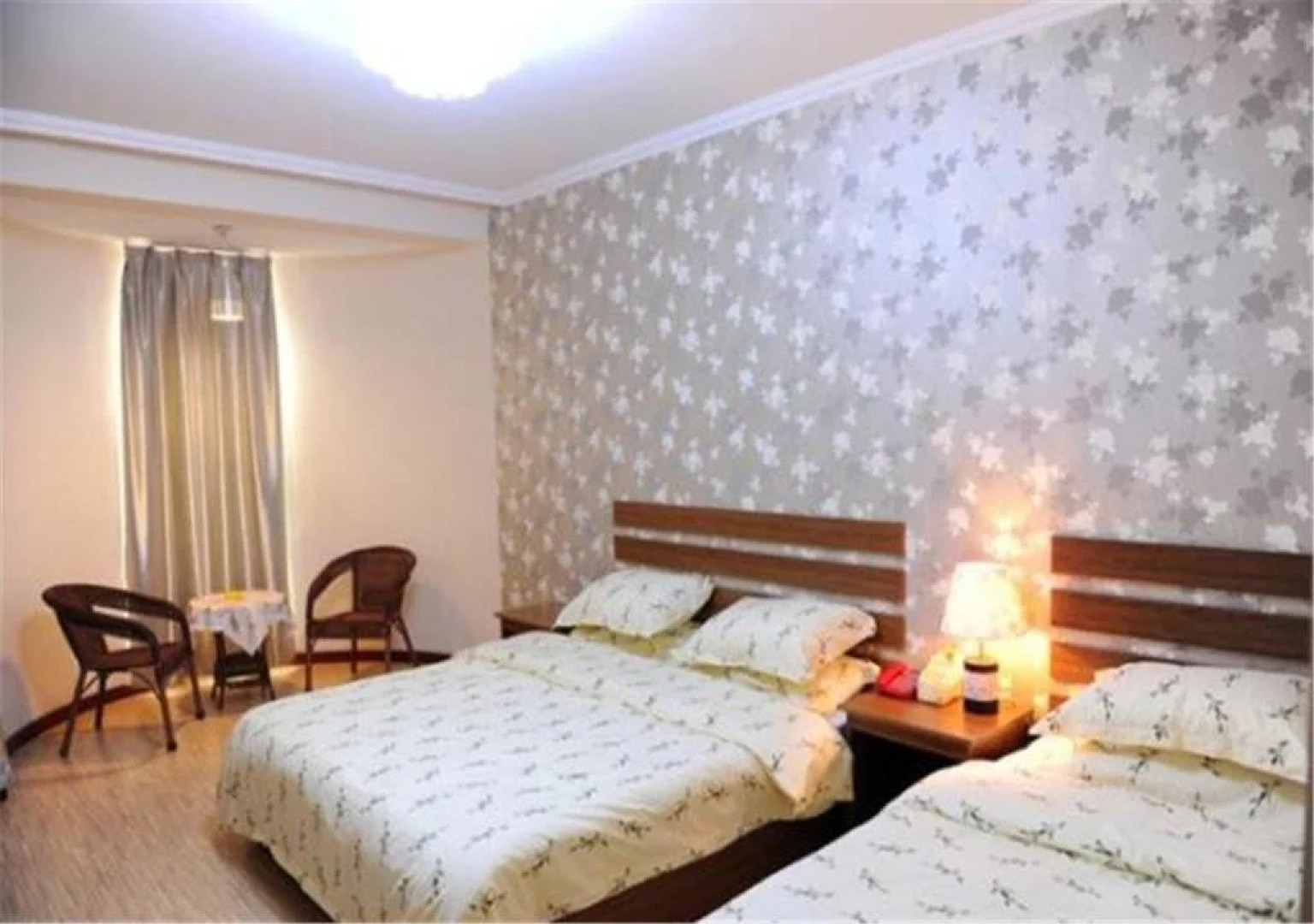 Weifanghuilai Express Inn