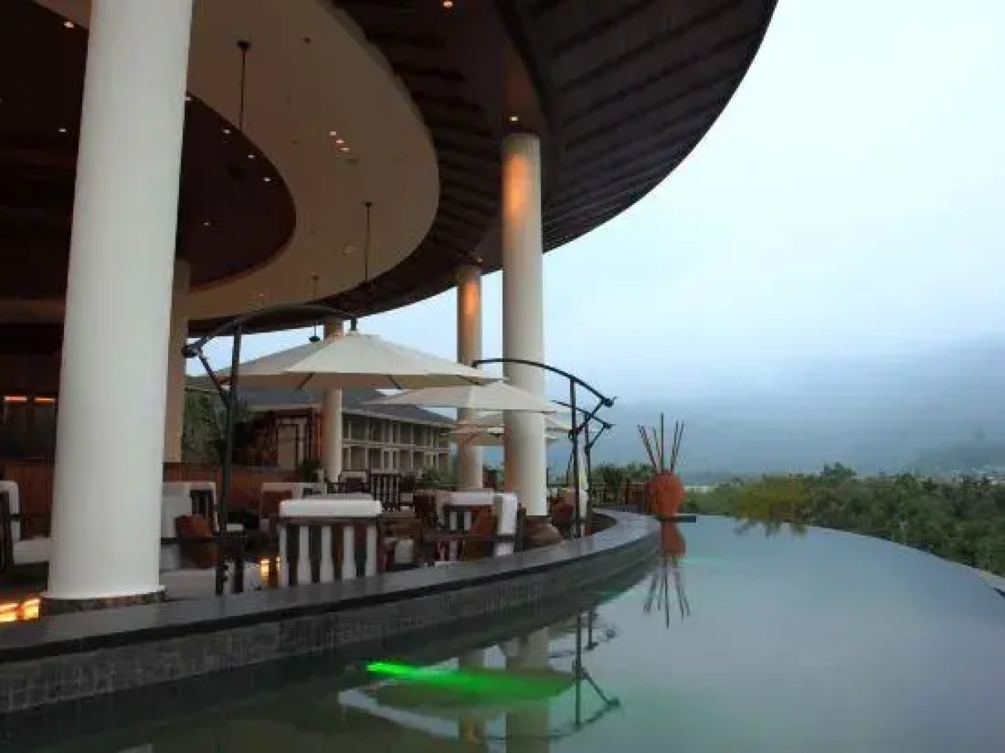 Qixian Yaochi Hot Spring Resort