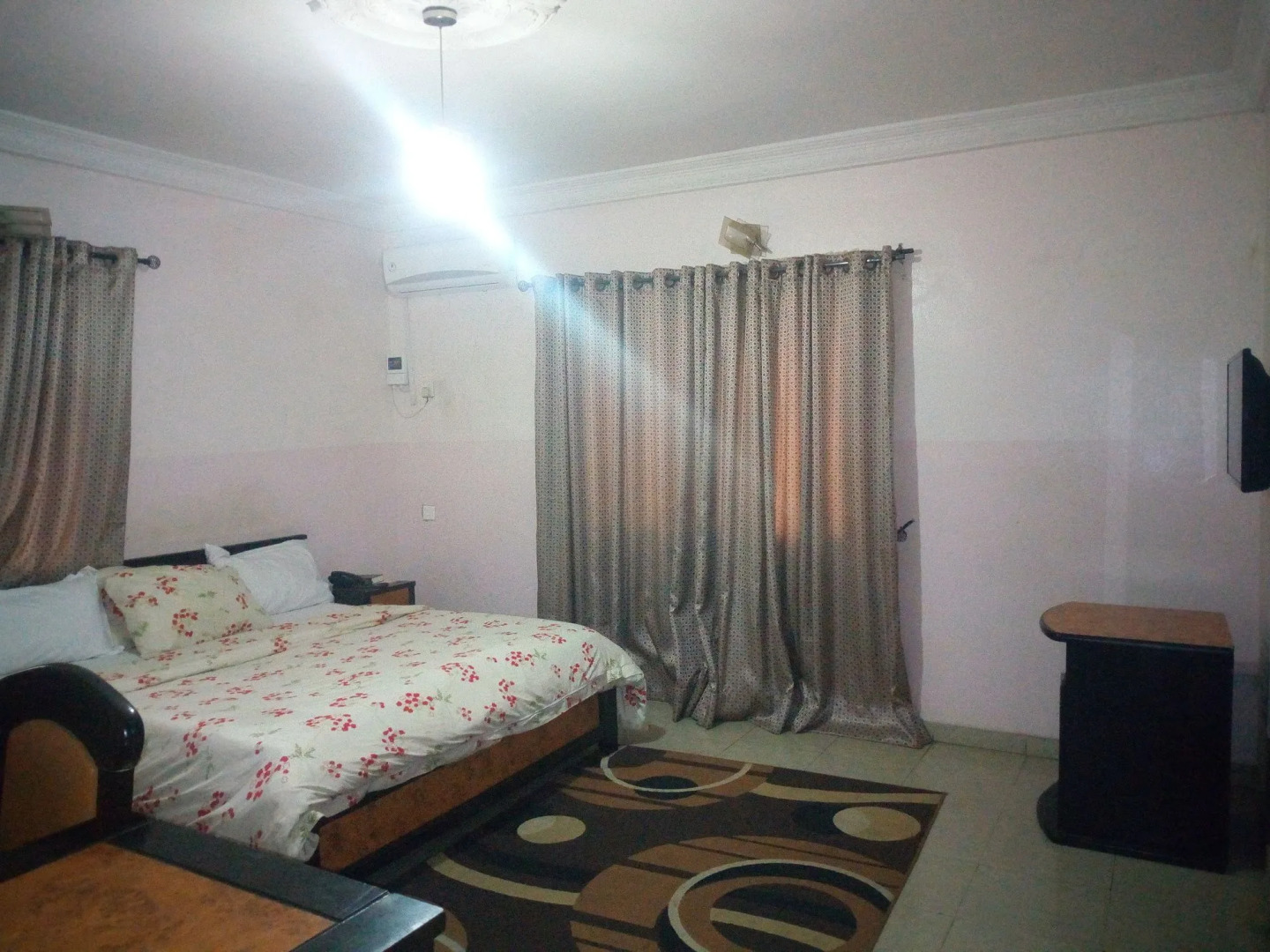 Bayse One Executive Suites and Bar