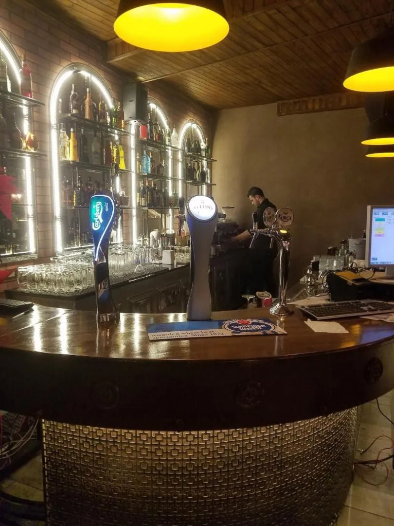 Bulldog Hostel & Club