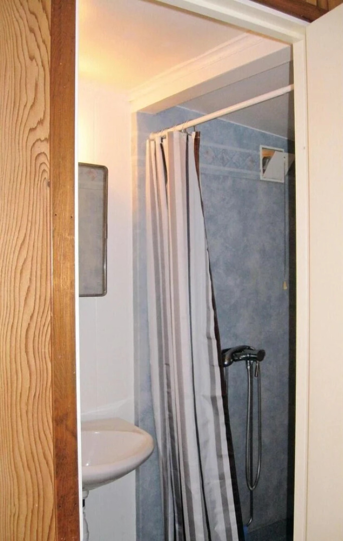 Beautiful Home in Klintehamn With