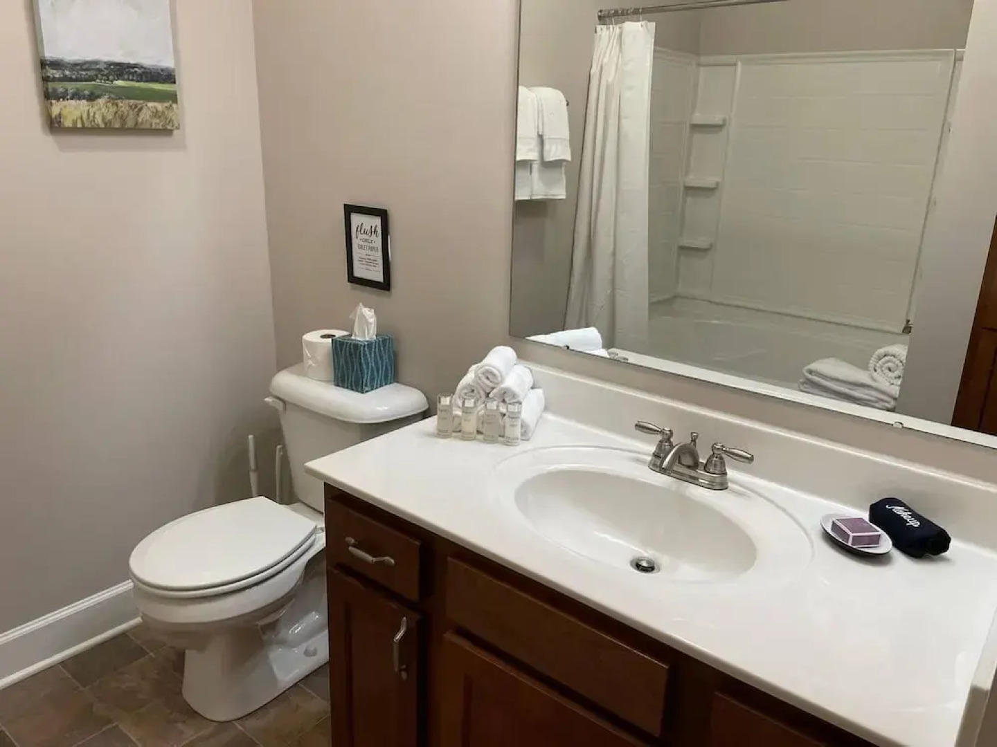 The Cozy Queen s Flat 1st Floor Pet-friendly