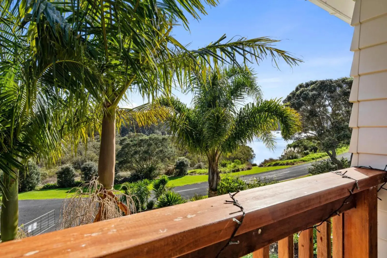 Ota Point Paradise - Whangaroa Holiday Home