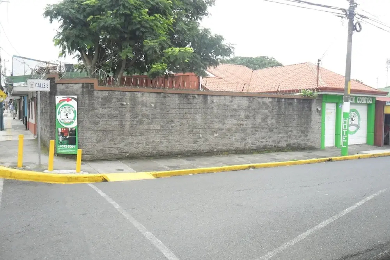 Green Country Hotel - Hostel