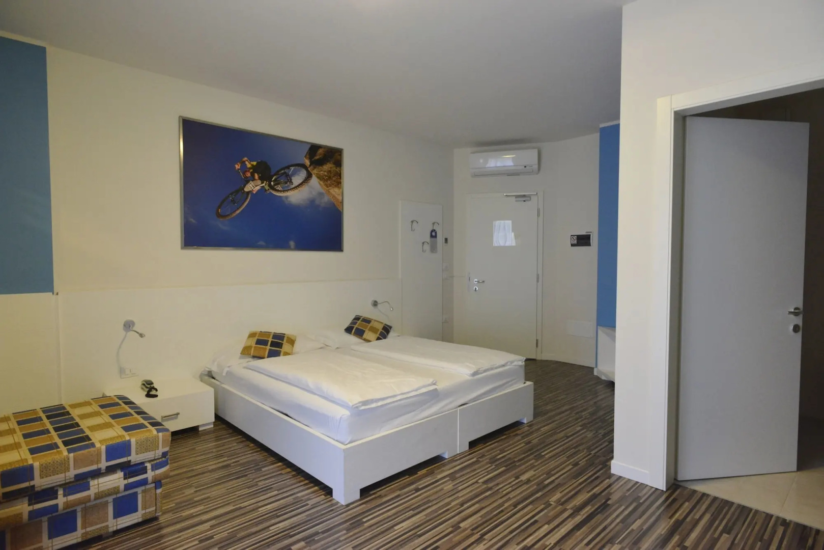 Hi Hotels Torbole Pool & Spa