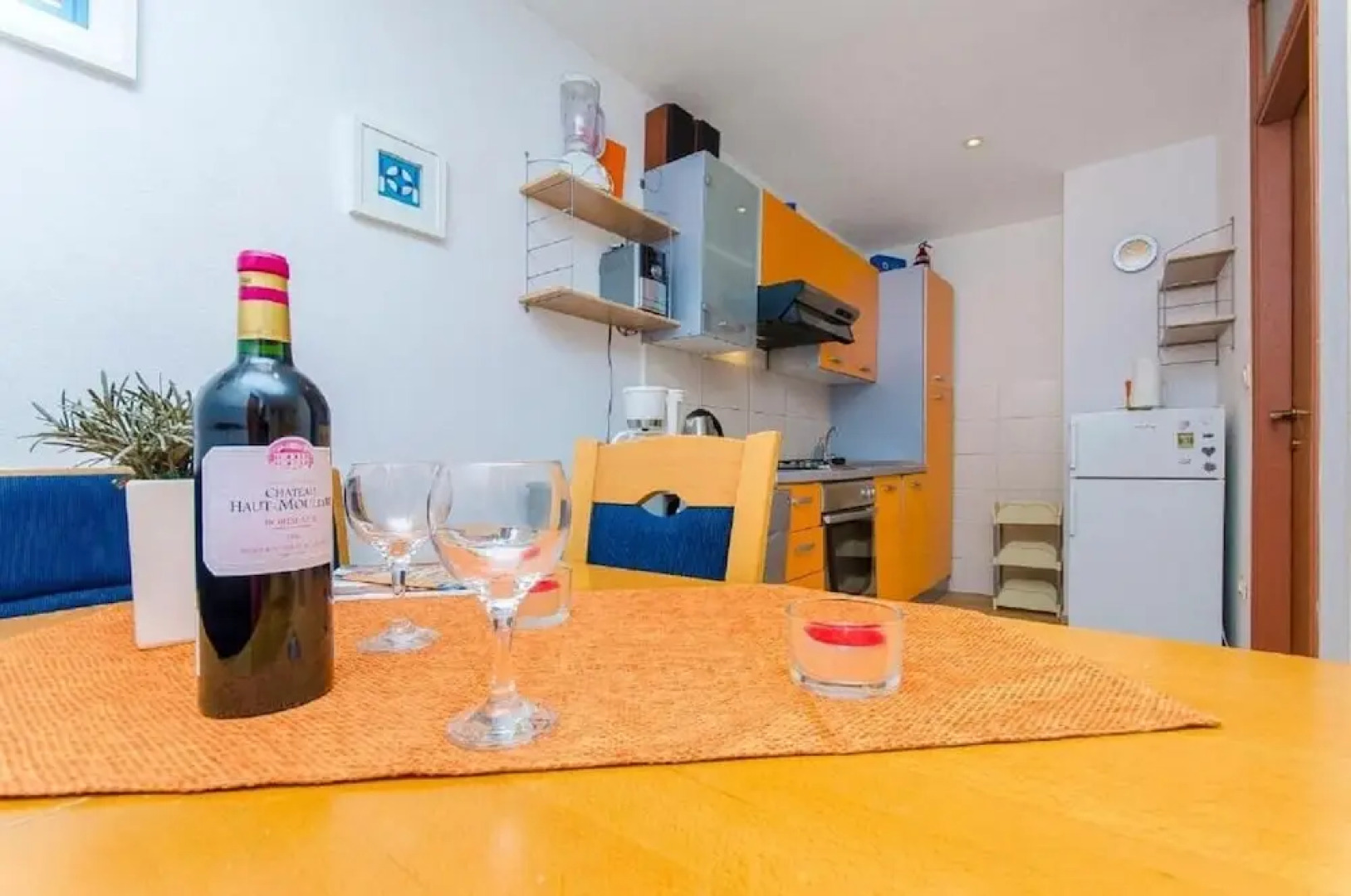 Maslina - Close to the sea - H