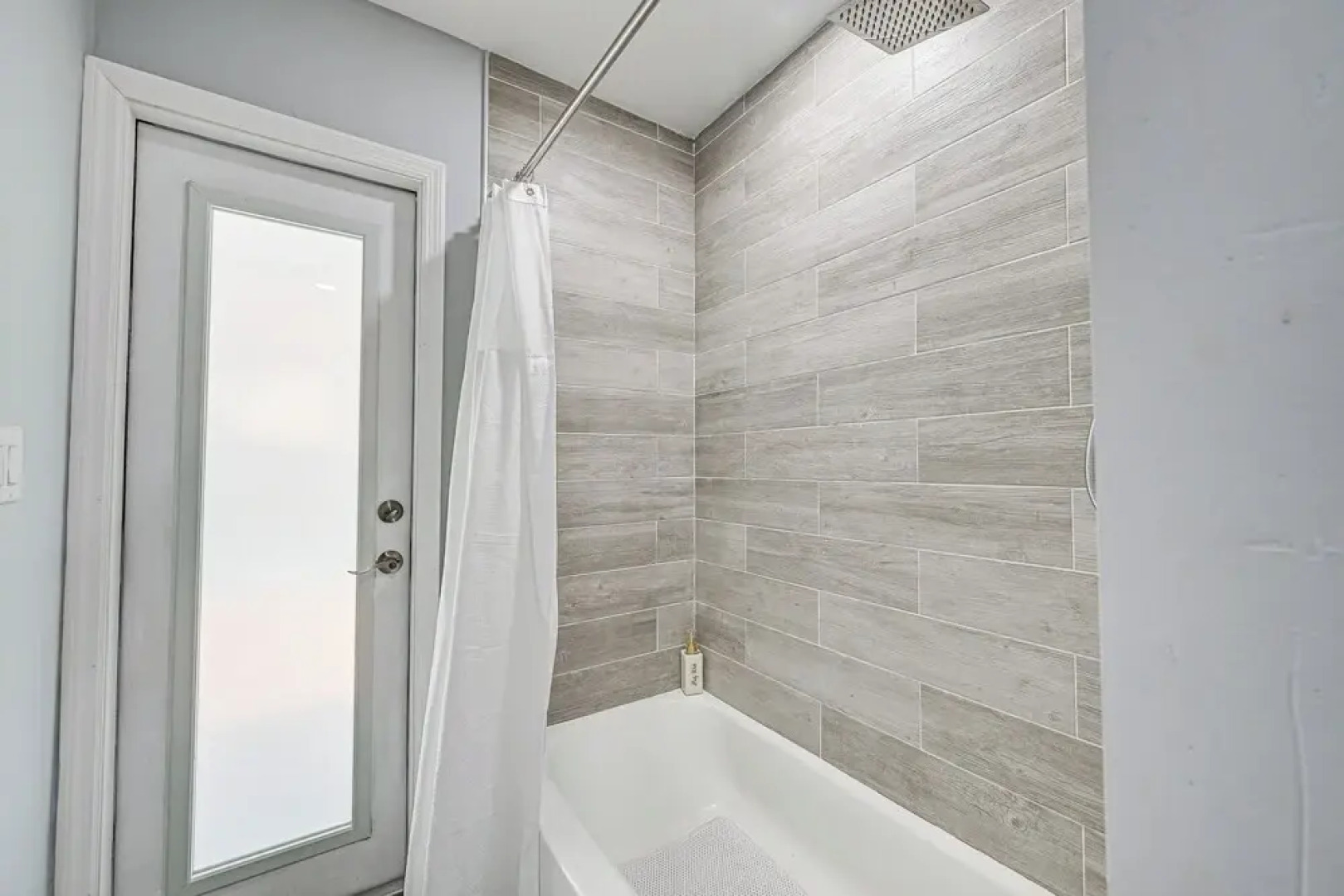 Florida Gulf Coast Getaway: Pool + Screened Lanai!