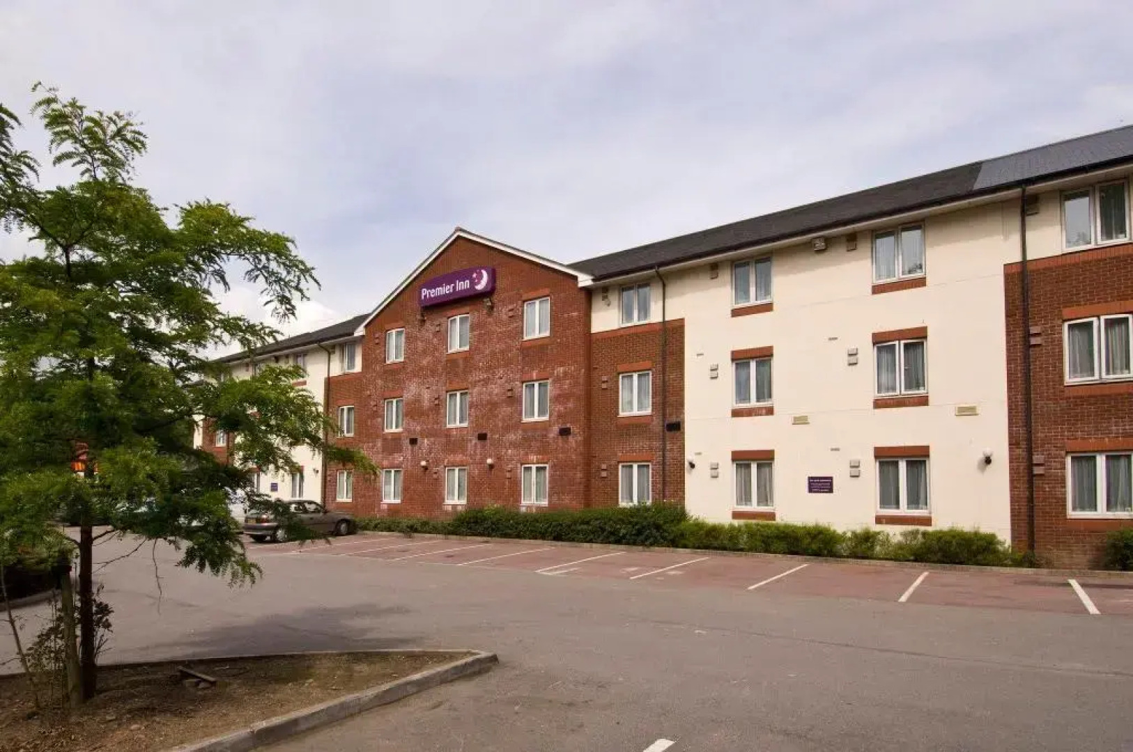 Premier Inn Newport Wales M4, J24