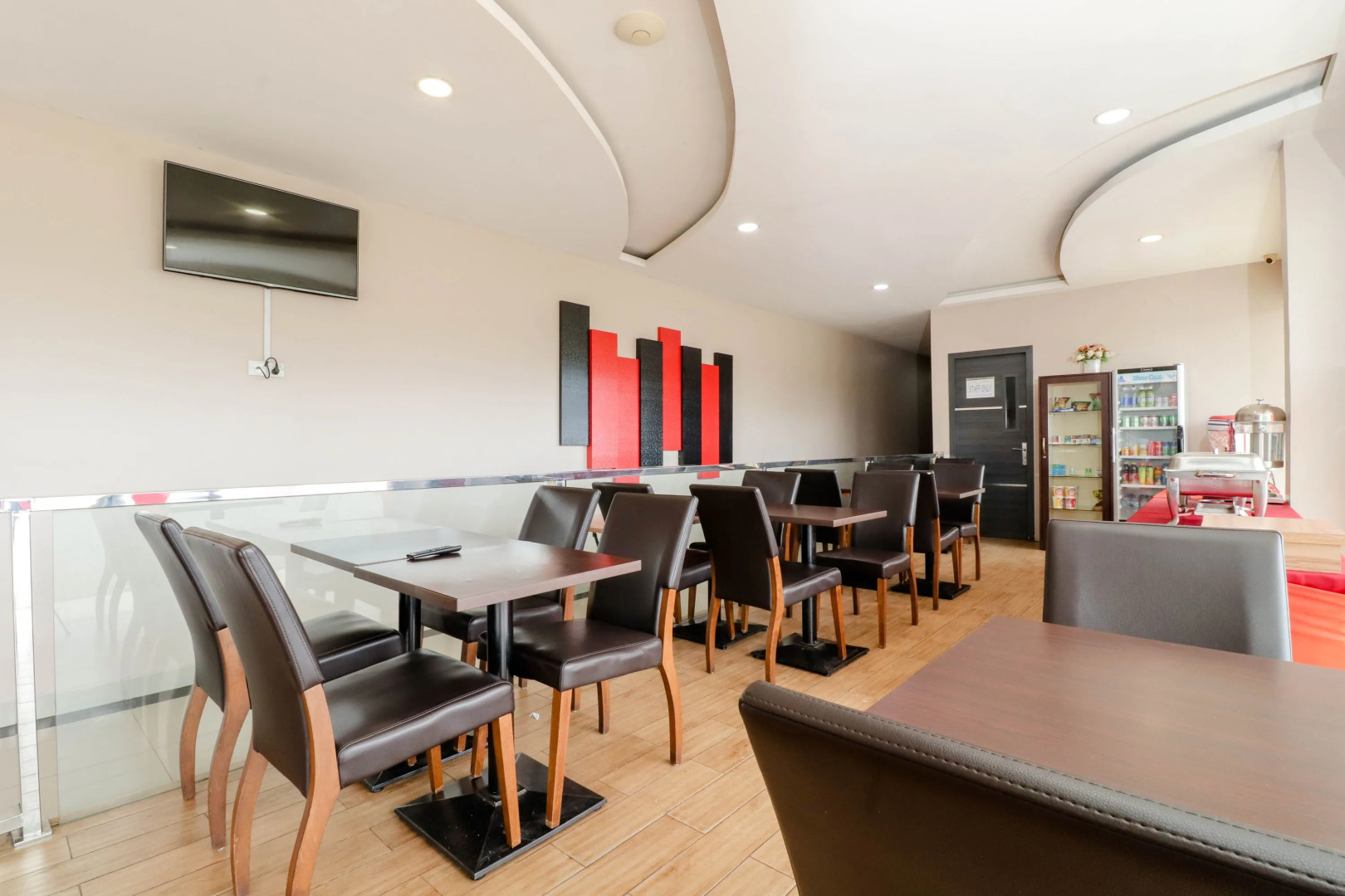 Blitz Hotel Batam Near Sultan Mahmud Ri'ayat Shah Mosque