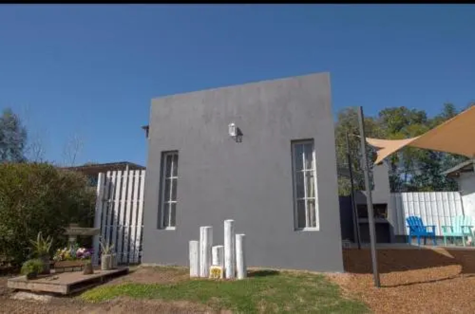 Squania Suite Container