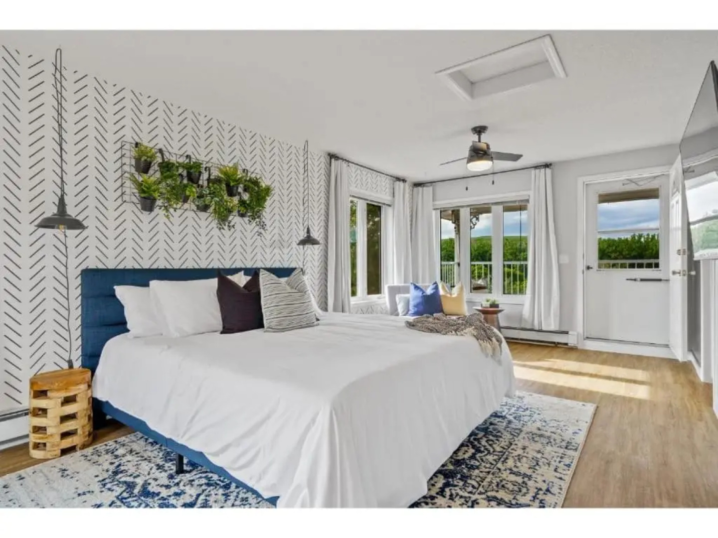 The Riverside I Patio & BBQ I Fire pit I Sleeps 17