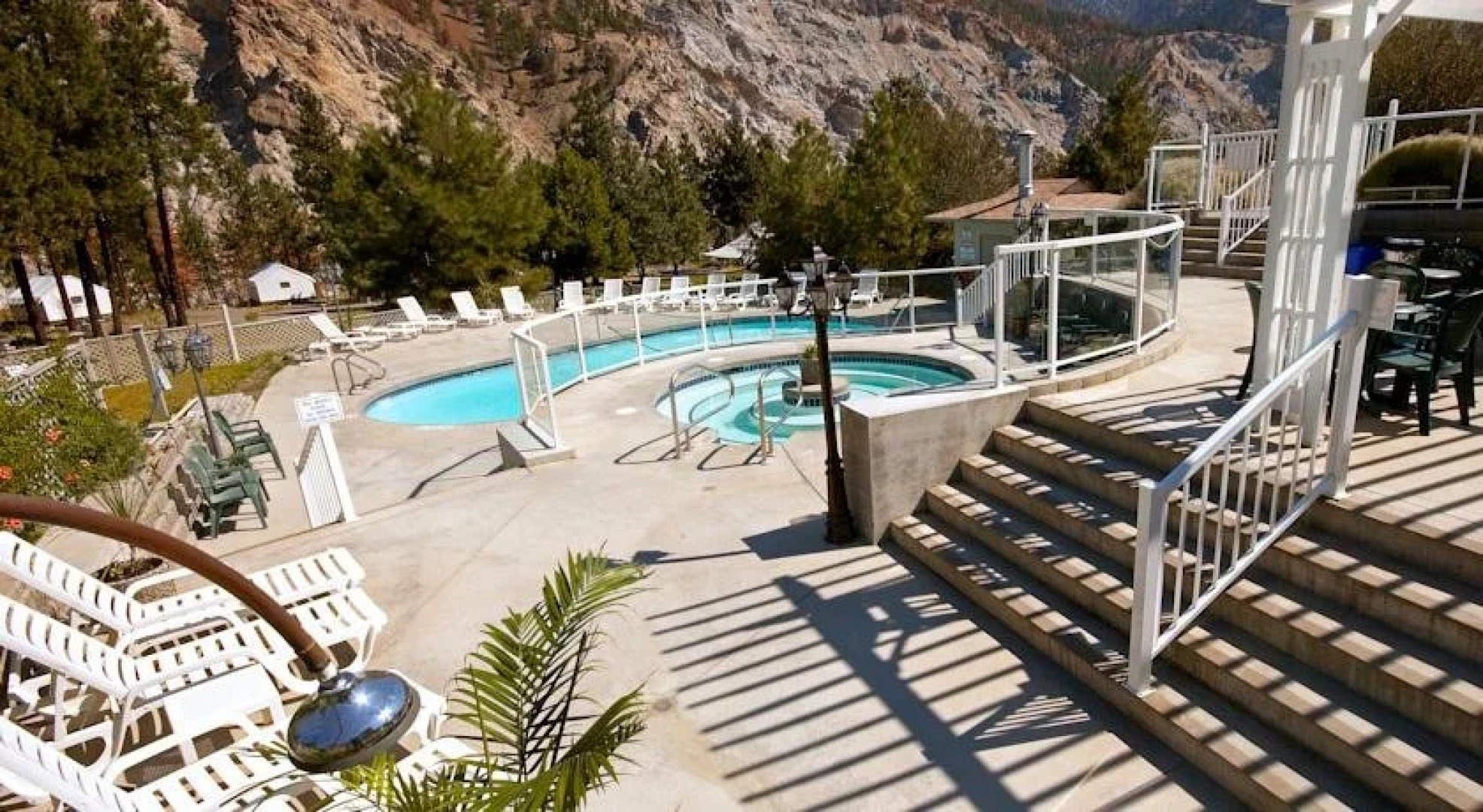 KUMSHEEN Rafting Resort