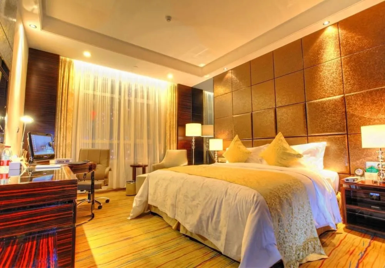 Huangjingang Holiday Hotel