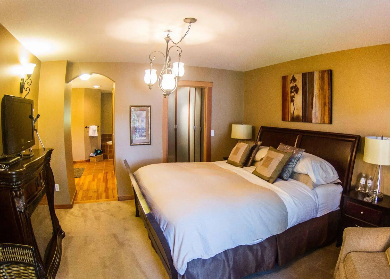 Tranquility Bay Waterfront Inn