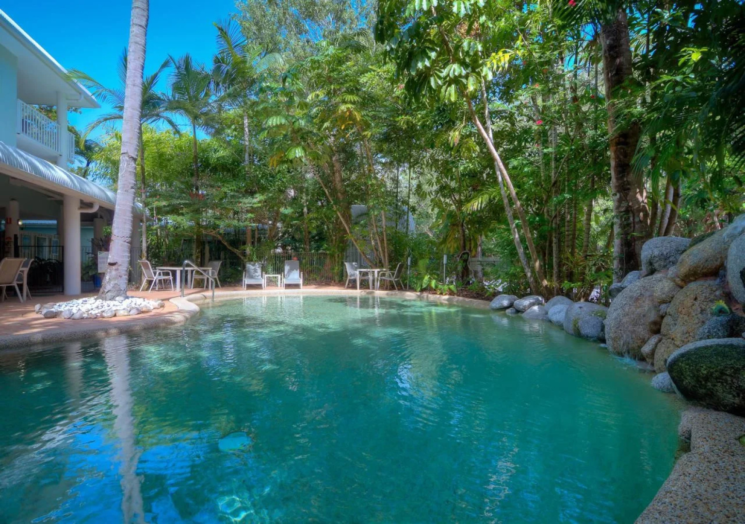Port Douglas Outrigger Holiday Apartments