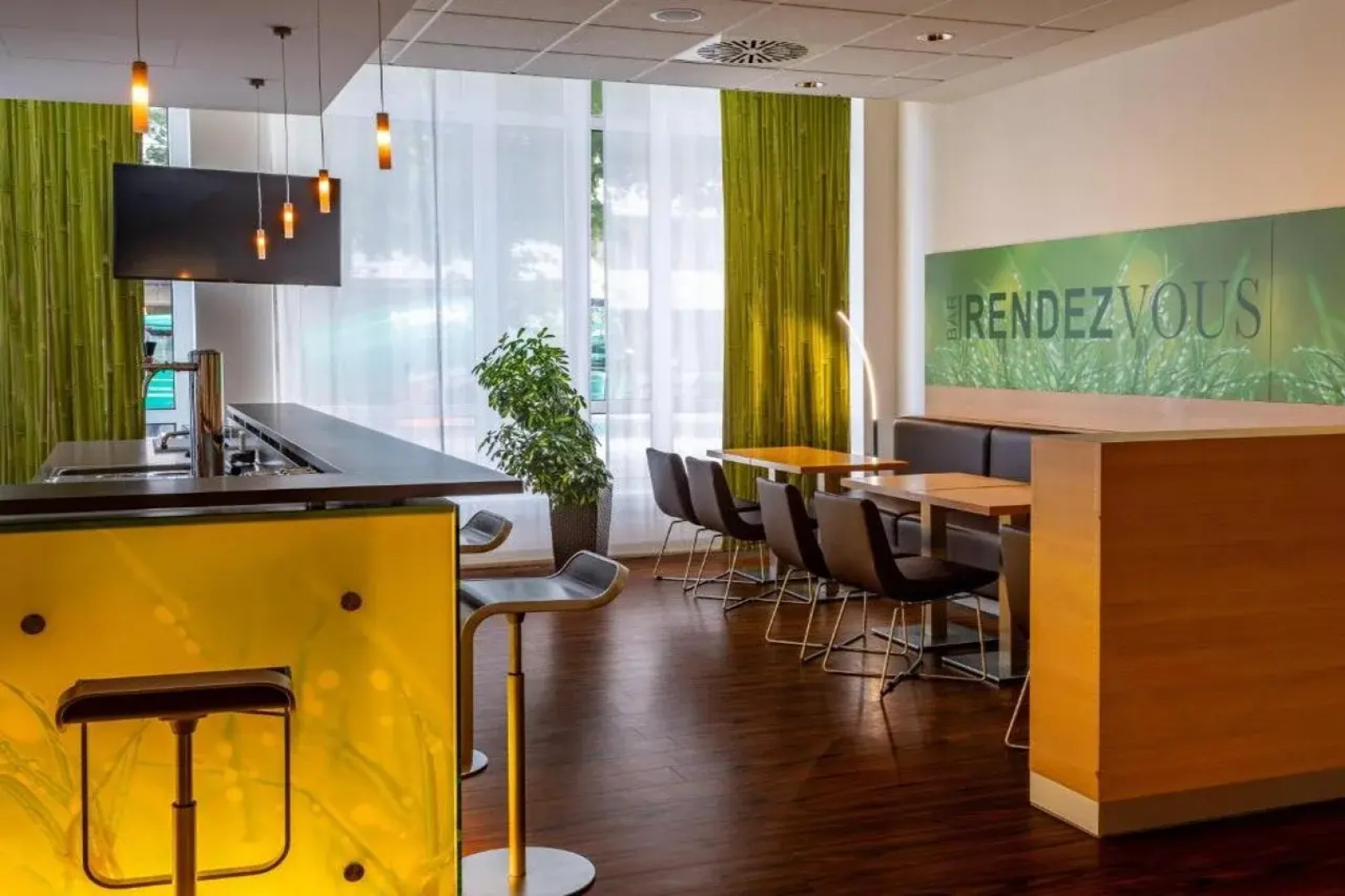 Отель B&B Hotel Aachen-Hbf