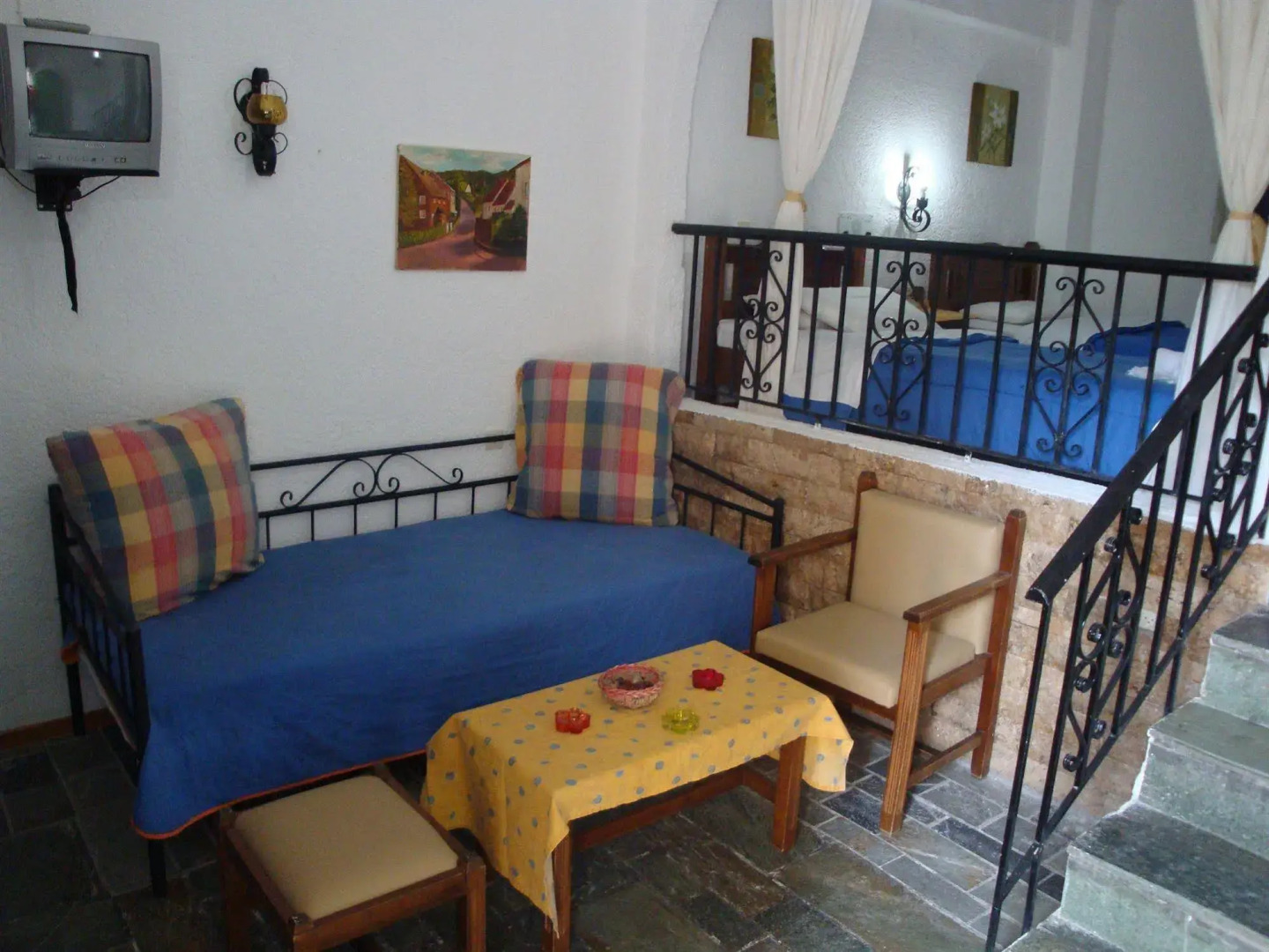 Maria-Flora Apartments