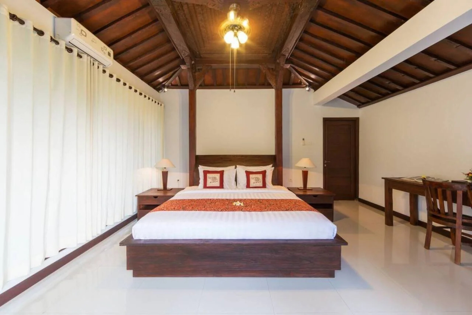Anyar Sari Villa
