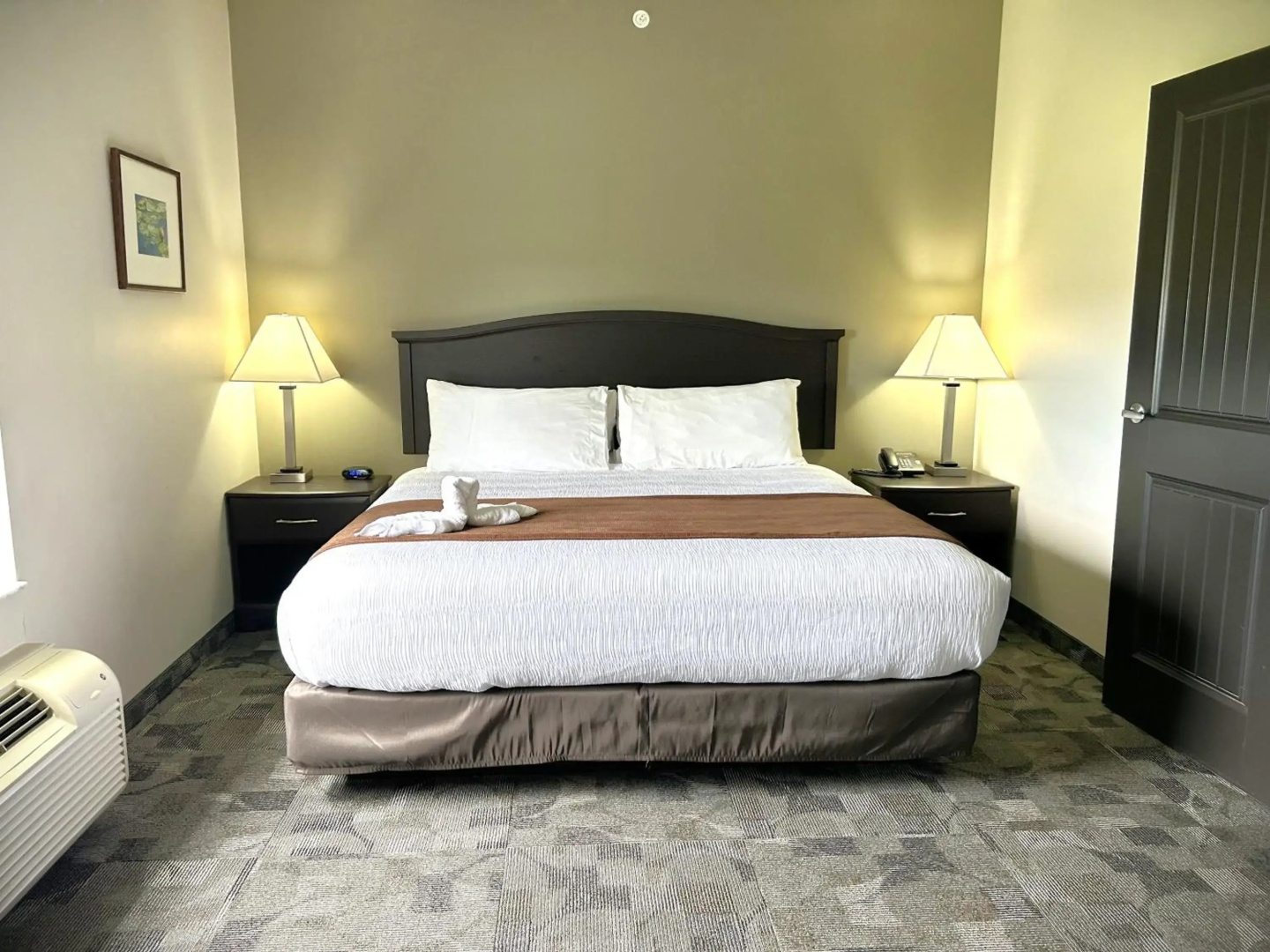 Midland Inn & Suites