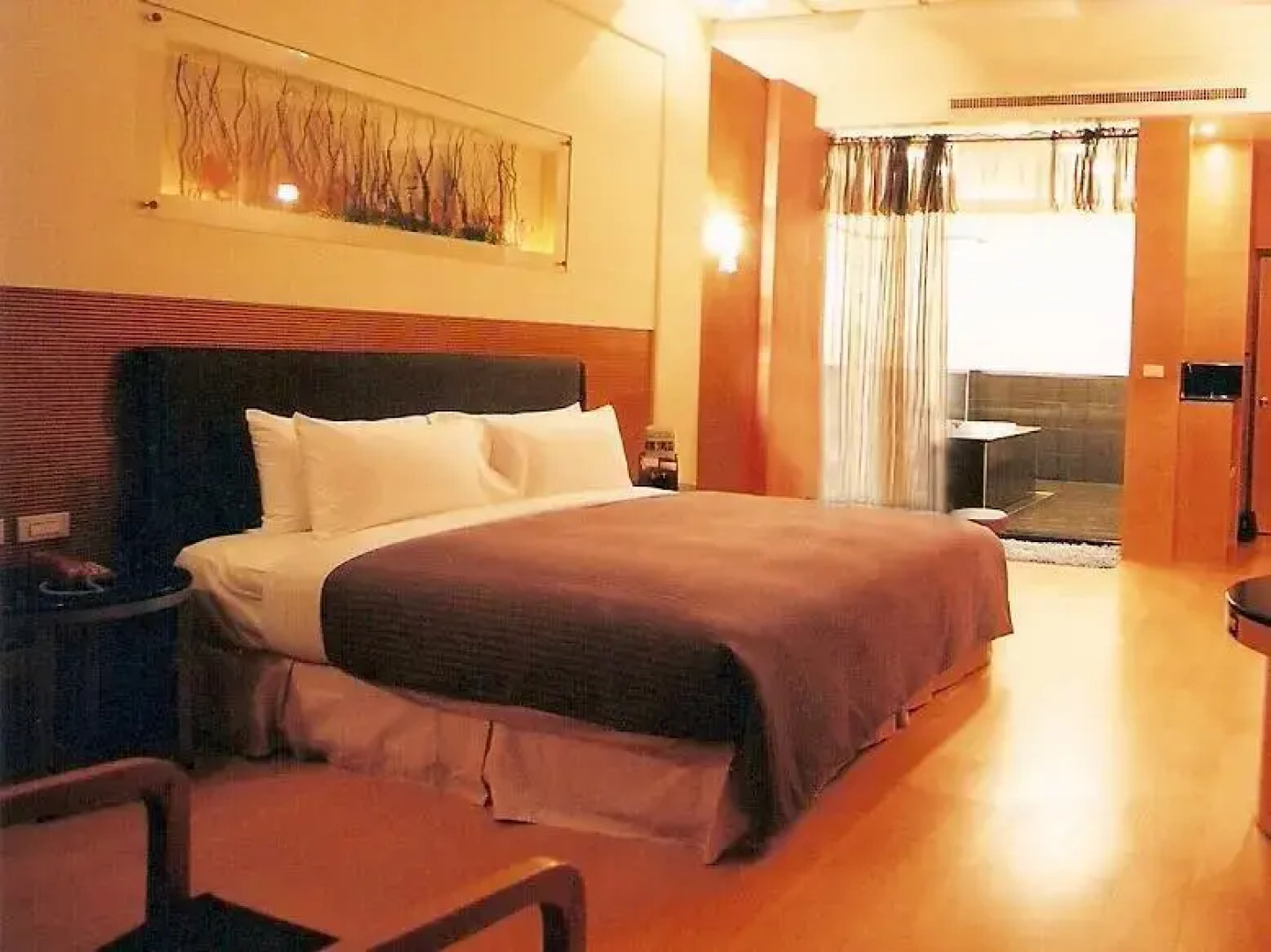 Royal Group Motel Chien Kuo Branch