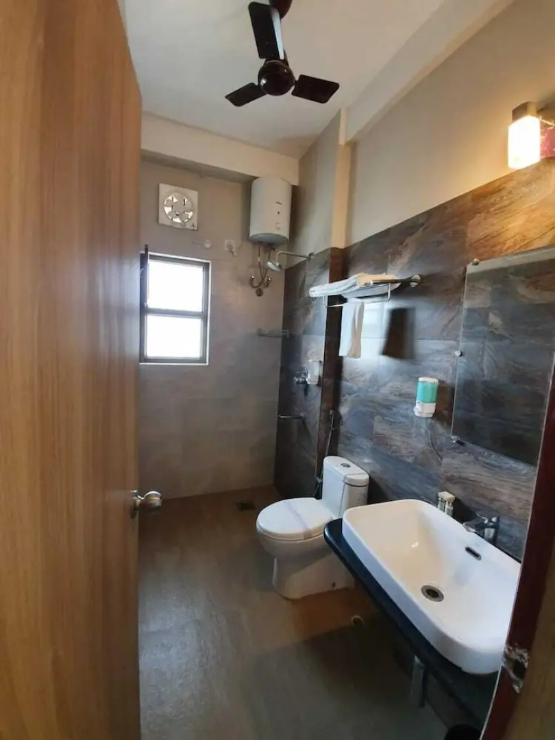 Hotel Gulmohar Grand