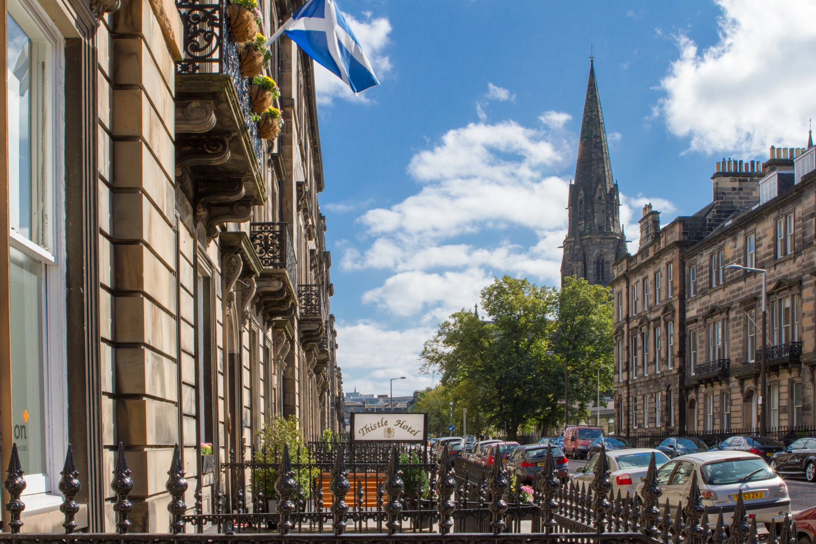Отель Edinburgh Thistle
