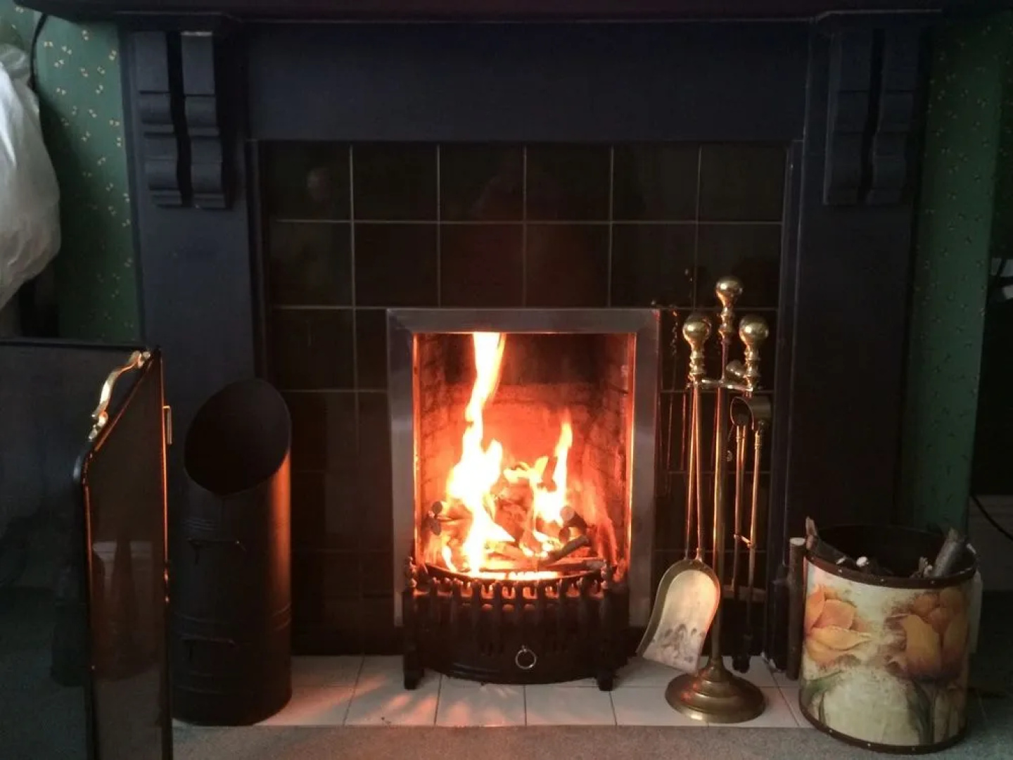 Hillcrest House Bed & Breakfast