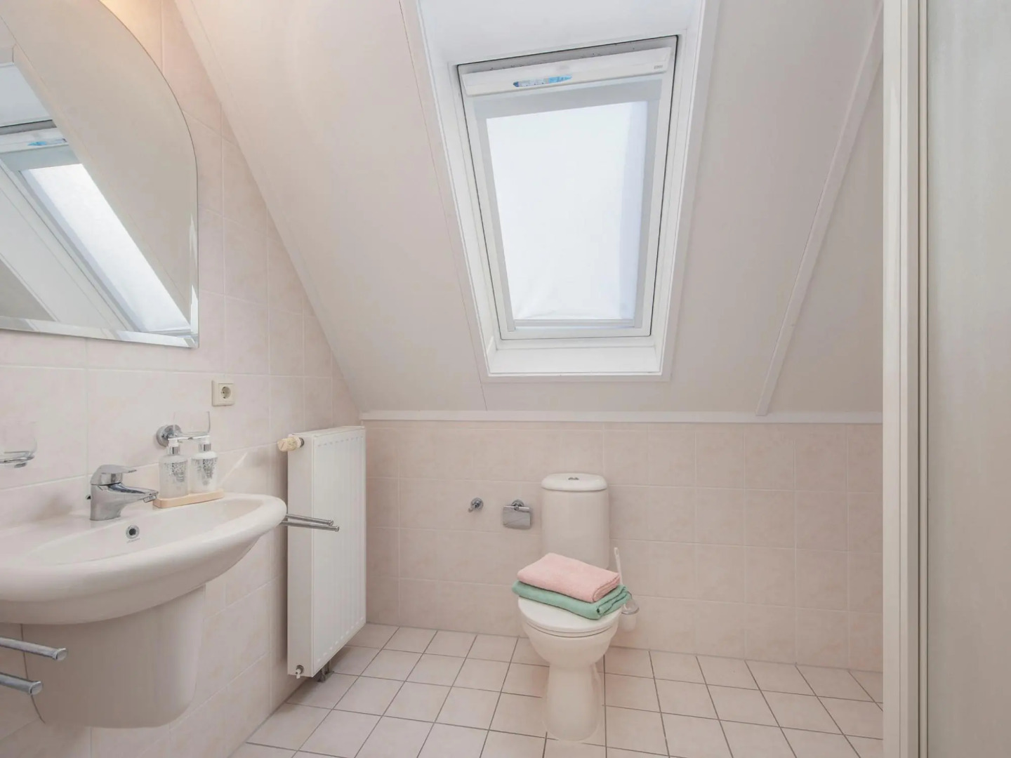 Beautiful holiday home with 2 bathrooms, 2 km from Appelscha