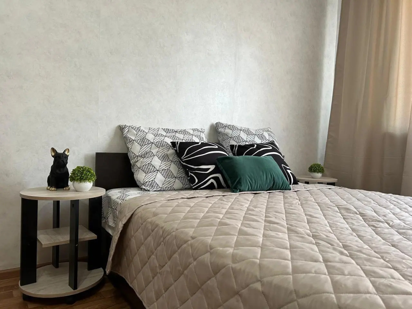 Апартаменты на улице Солнечная 55к21