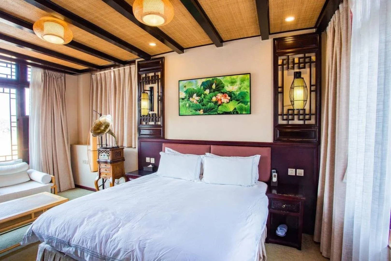 Tengchong Heshun Qishe Inn