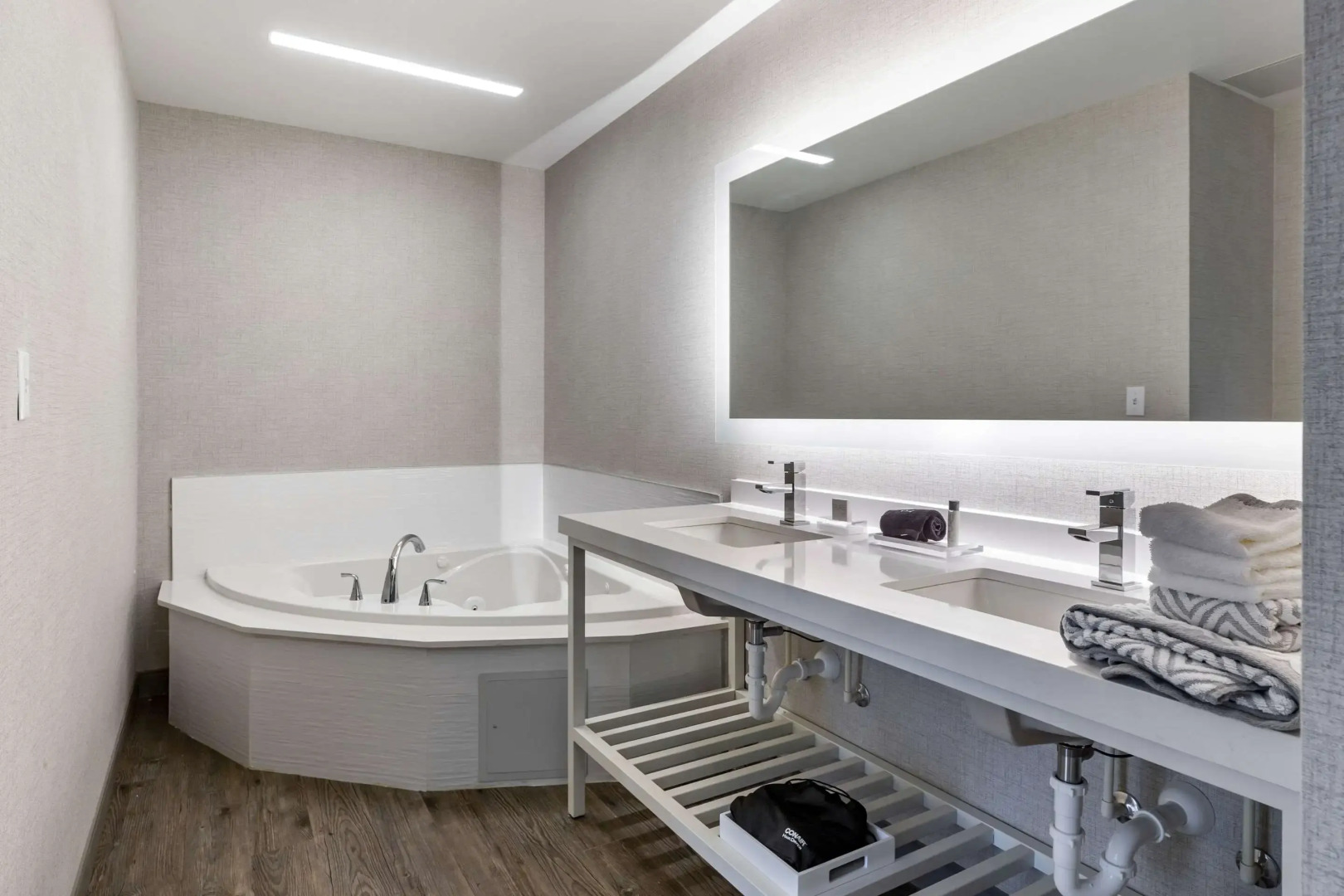 Cambria Hotel Manchester South Windsor