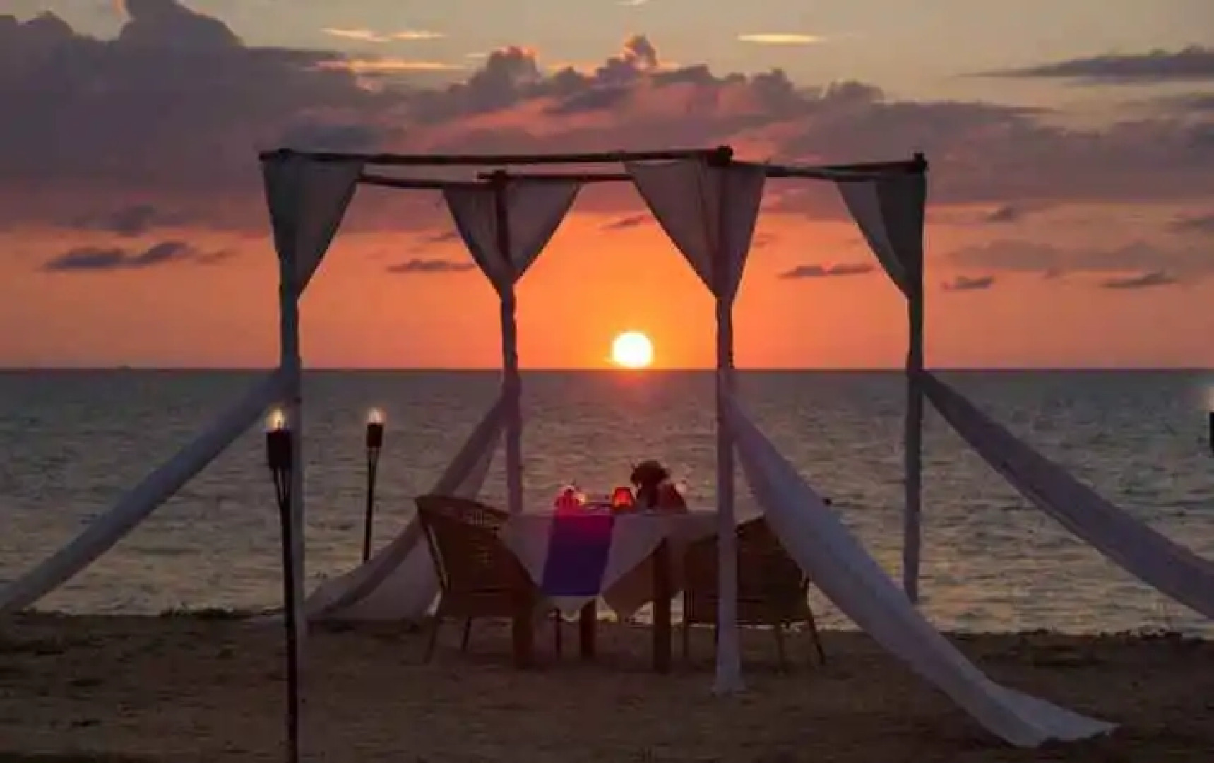 Le Menara Khao Lak beachfront Villa & Resort