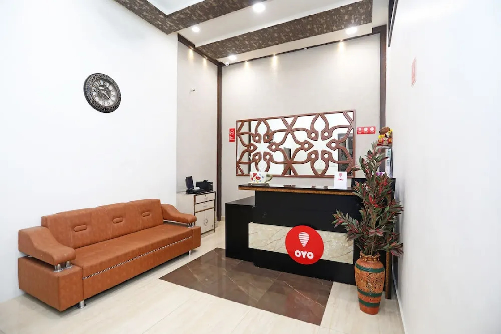 OYO 11517 Hotel Eleven 43