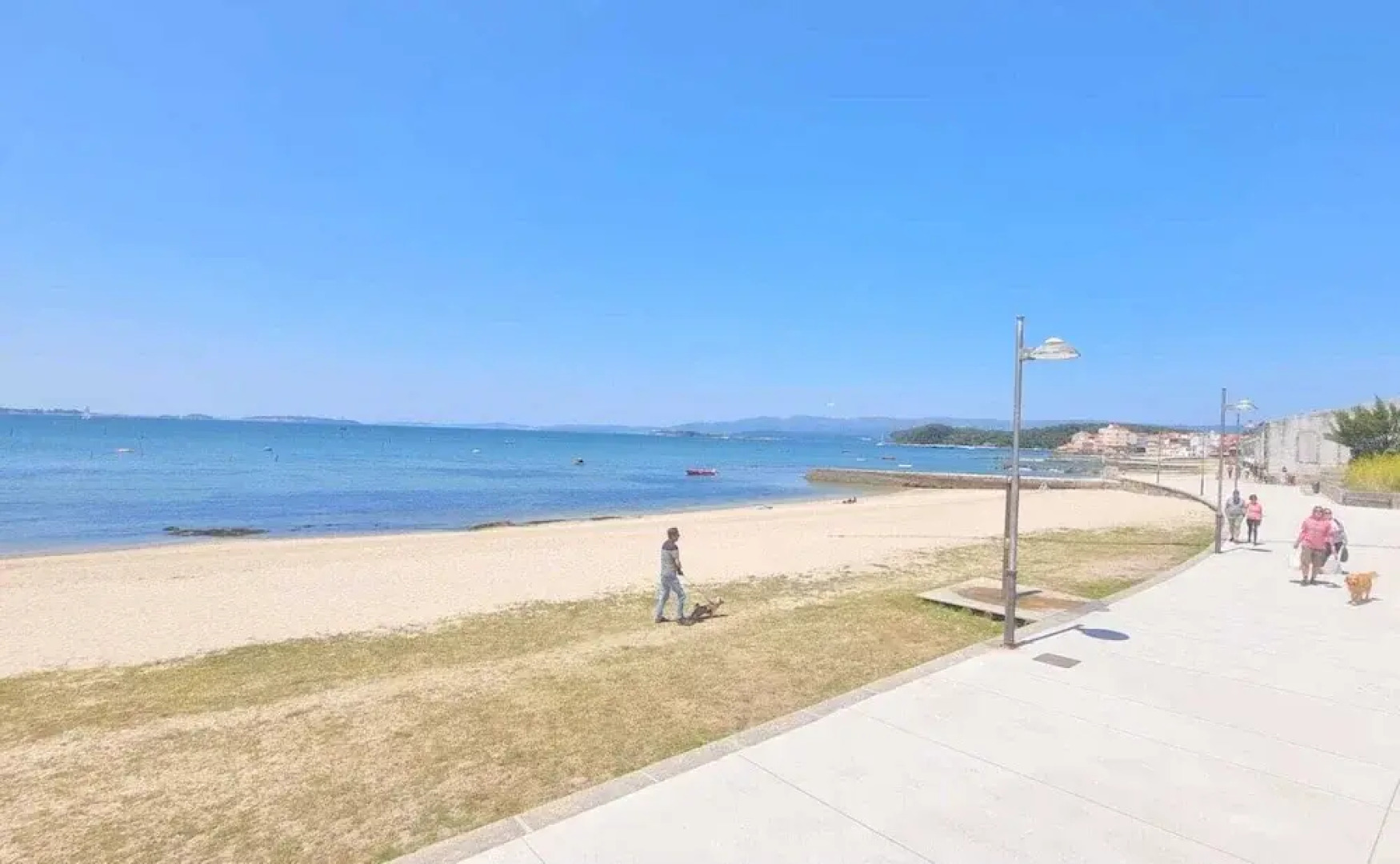 Apartment-sleeps6-parking-terrace