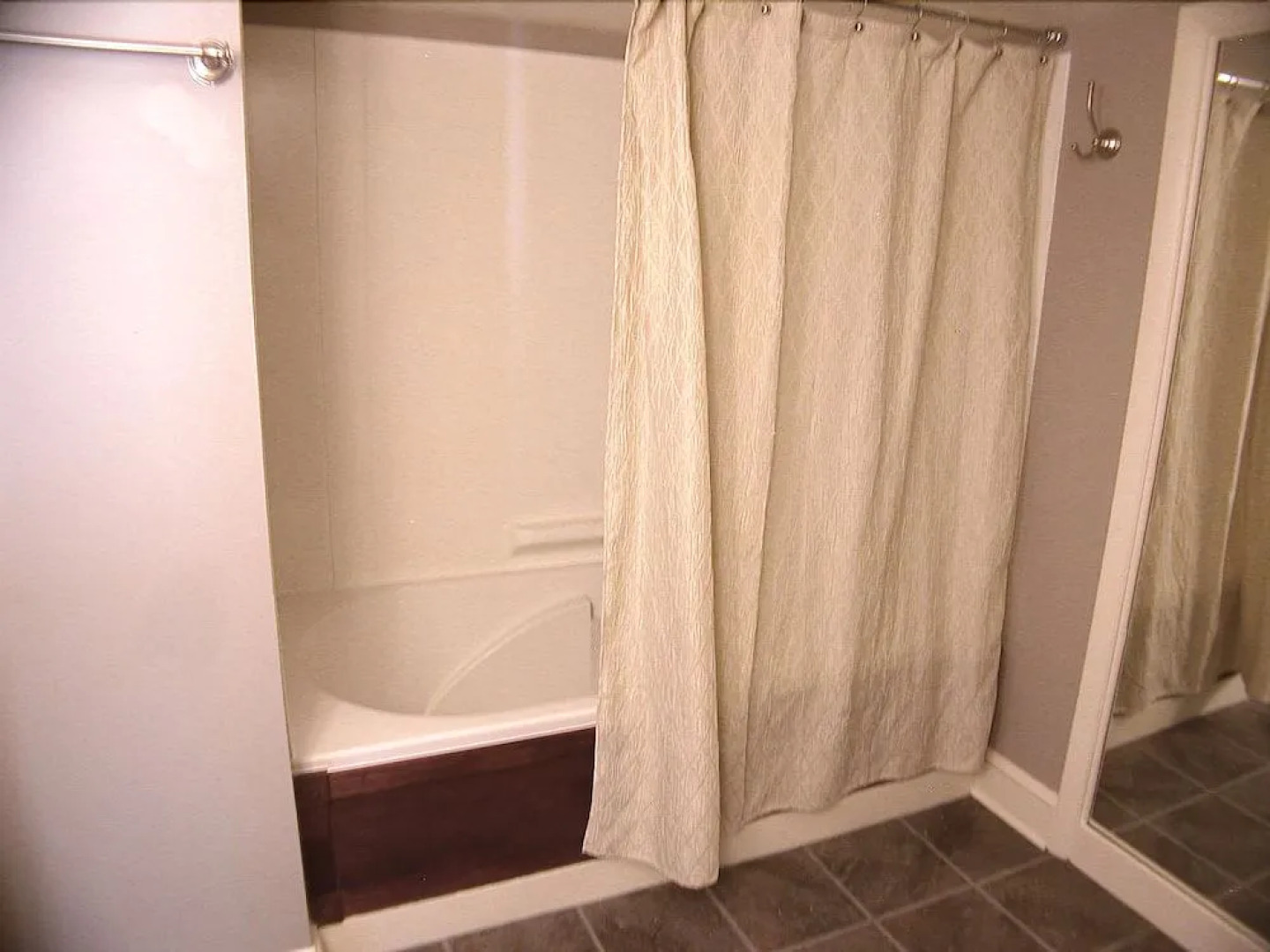 Mountaintop Lodge at Lake Naomi