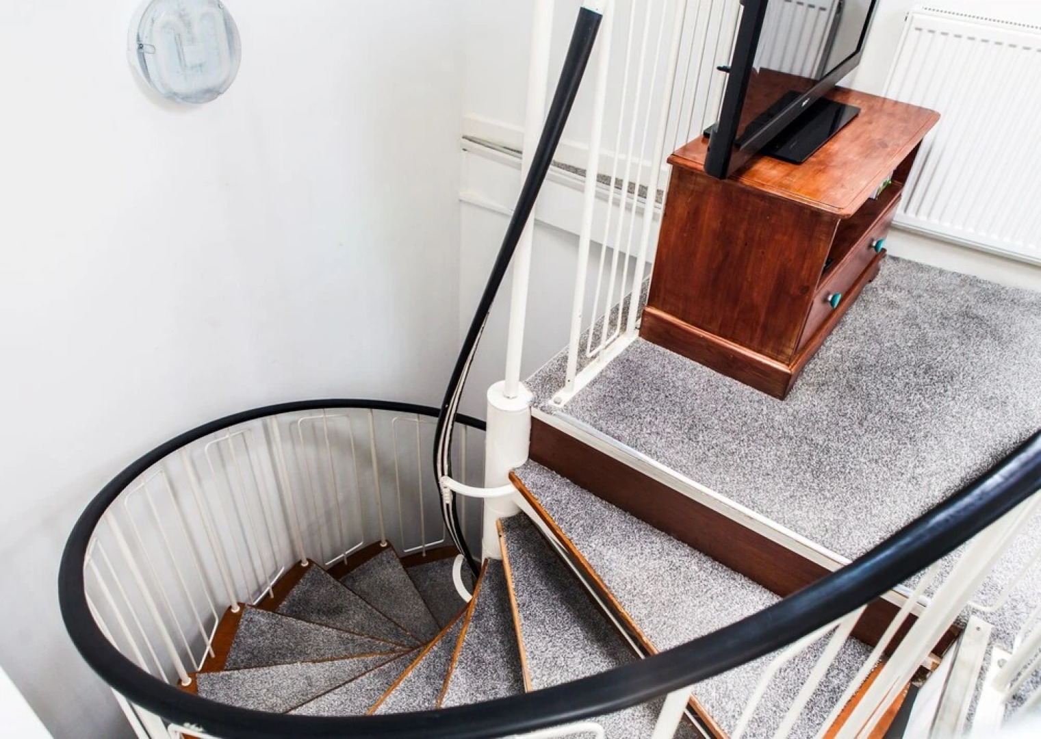 Cyrus House Cottage Apartment