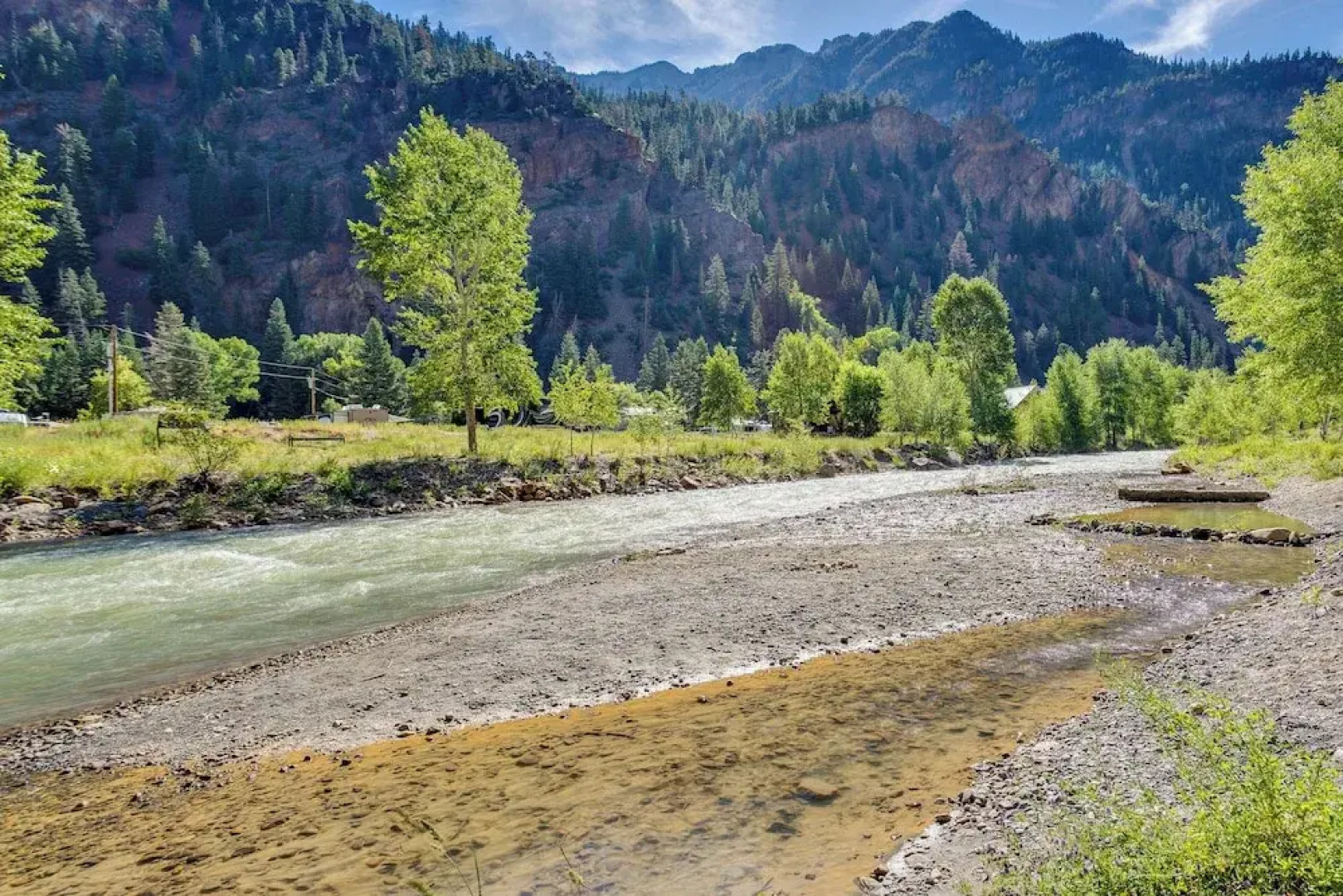 Riverfront Ouray Vacation Home ~ 1 Mi to Downtown!