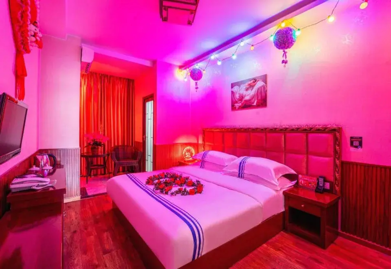 Donghao Hotel (Xichang tourism distribution center store)