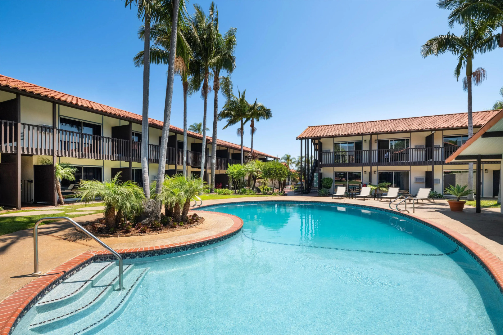 Best Western Plus Pepper Tree Inn