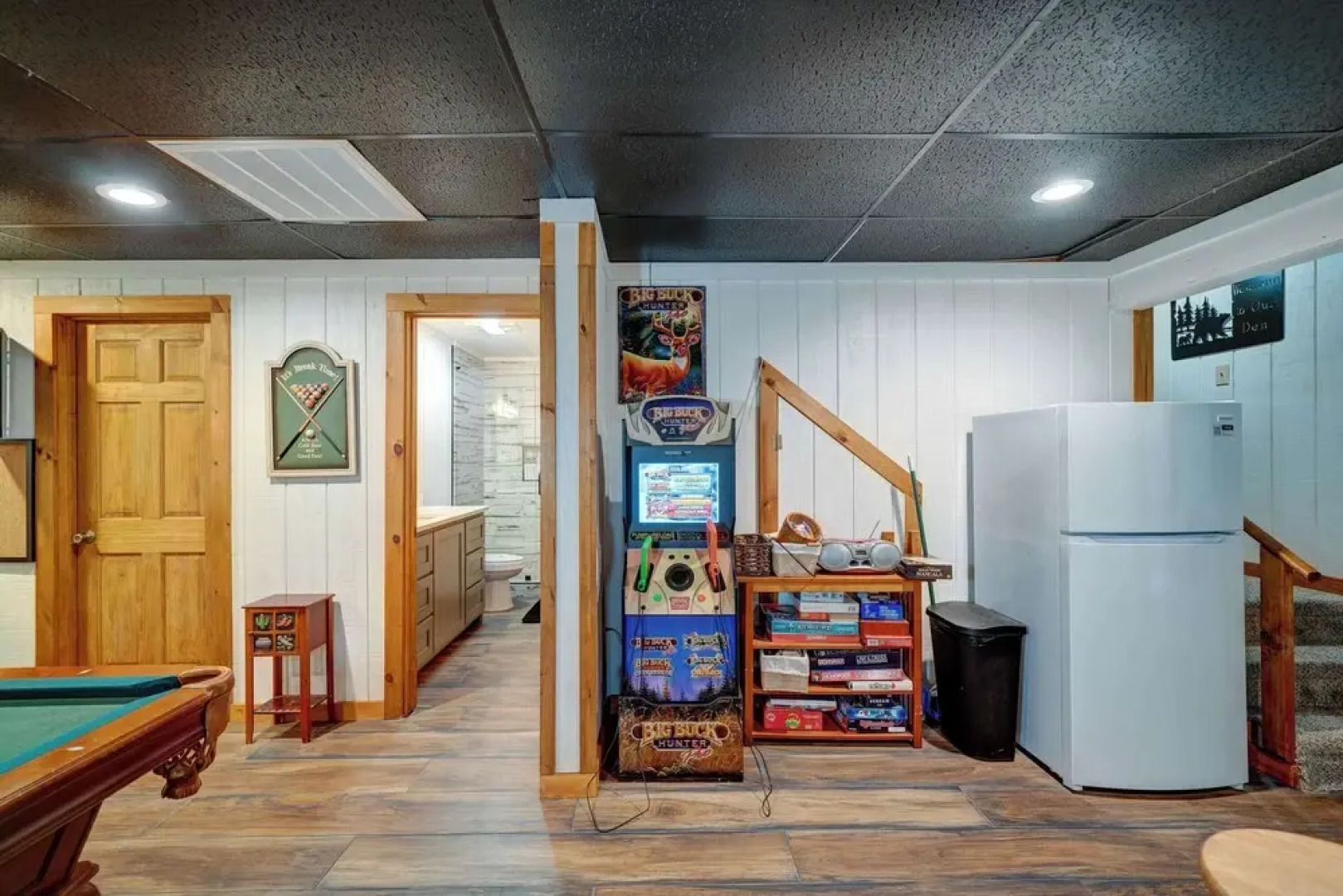 Bear Track Falls Peaceful, Quiet Mtn. Retreat!