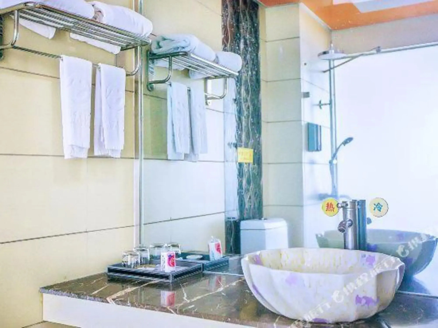 Tengchong Tianrui Hotel