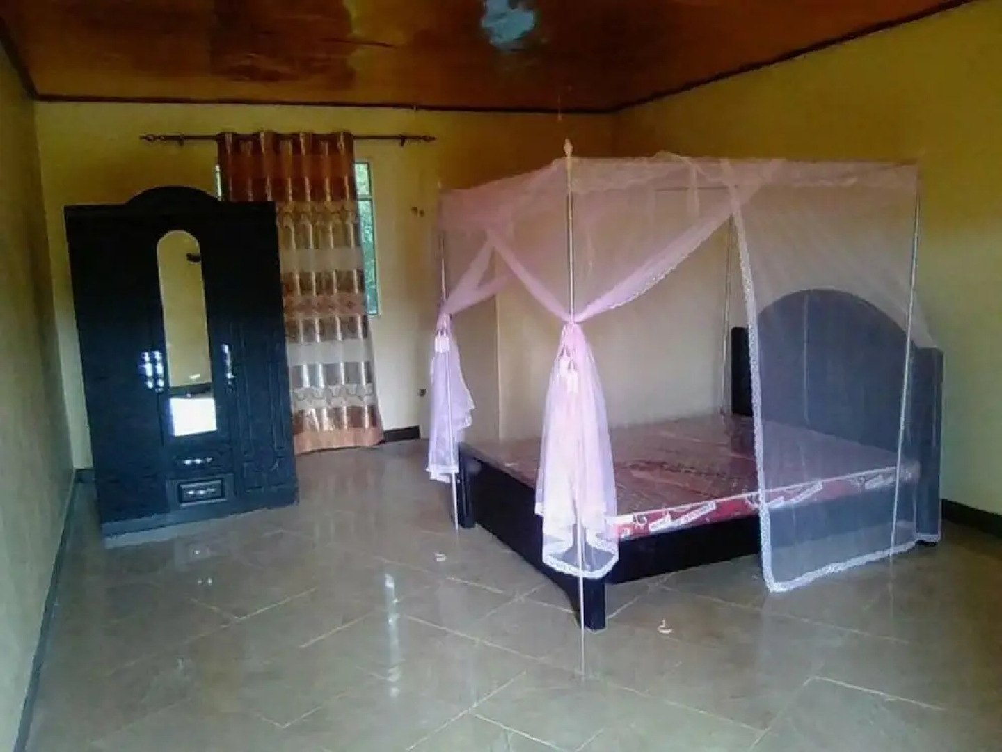 Royal Paradise Hotel