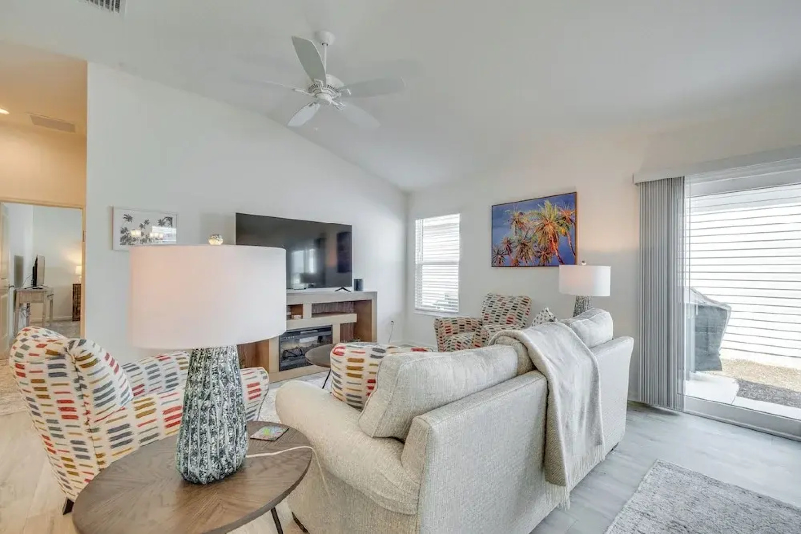 Pool Access, Patio & Grill: Sunny Florida Escape!