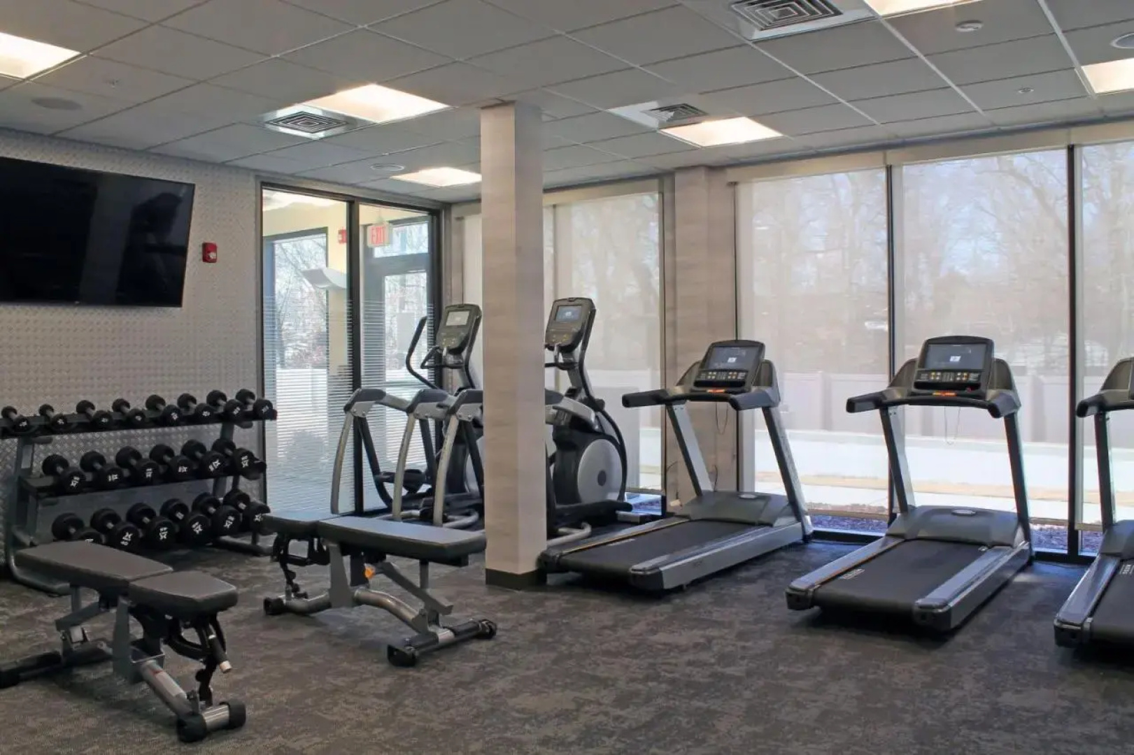 Holiday Inn Express & Suites St. Louis South - I-55
