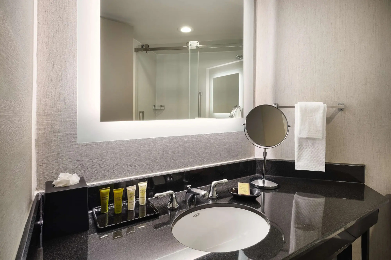 Hilton Richardson Dallas